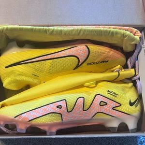 Zoom Superfly 9 Elite FG Yellow Strike/Sunset Glow Mens 10.5 New in box.